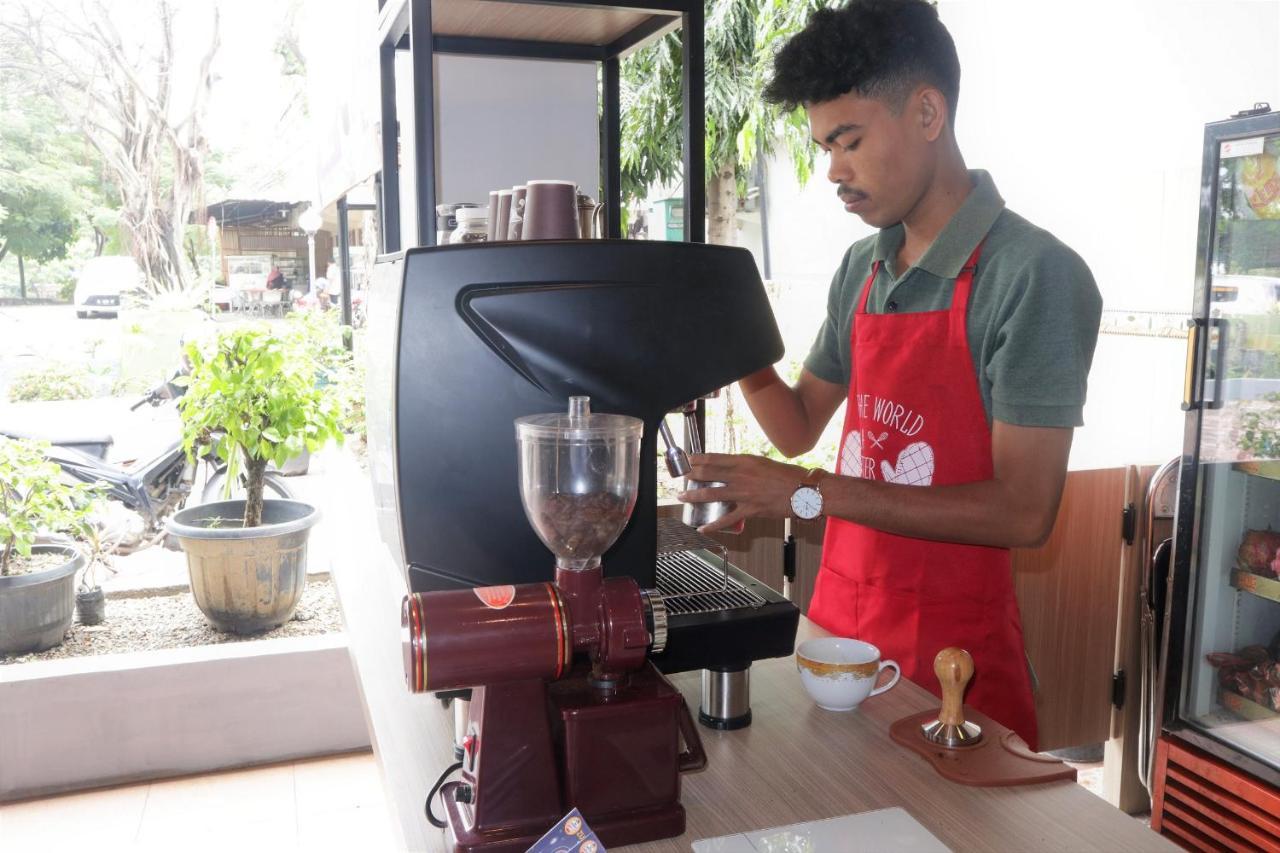 Plum Hotel Lading Banda Aceh Exterior foto